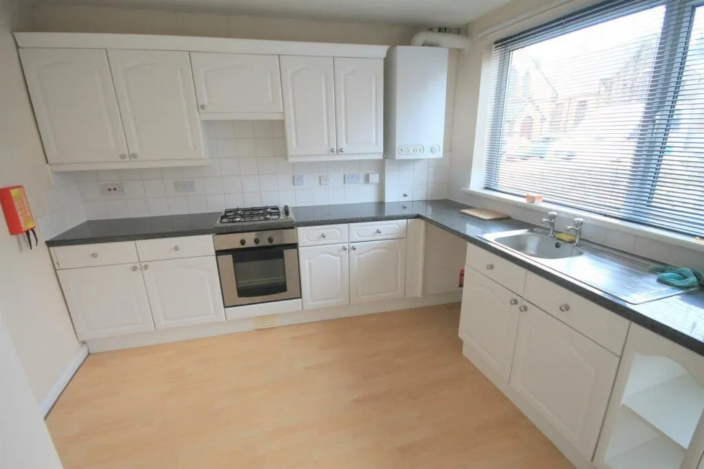 4 bed Apartment