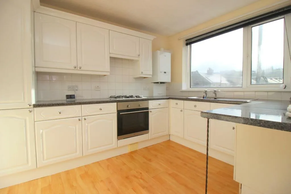 4 bed Apartment