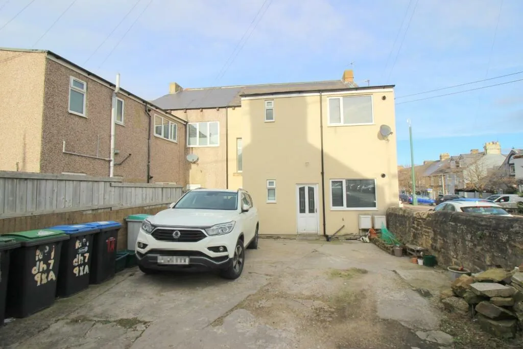 4 bed Apartment