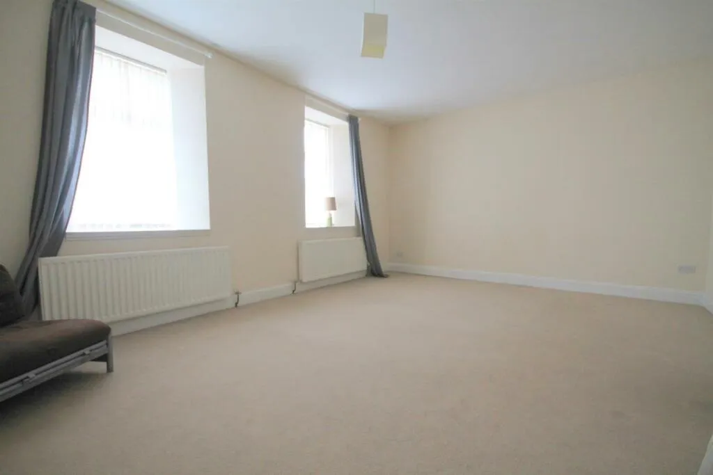 4 bed Apartment
