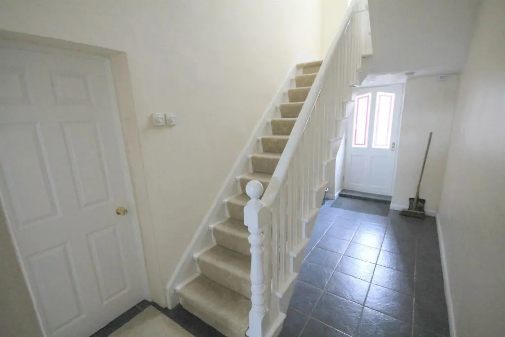 4 bed Apartment