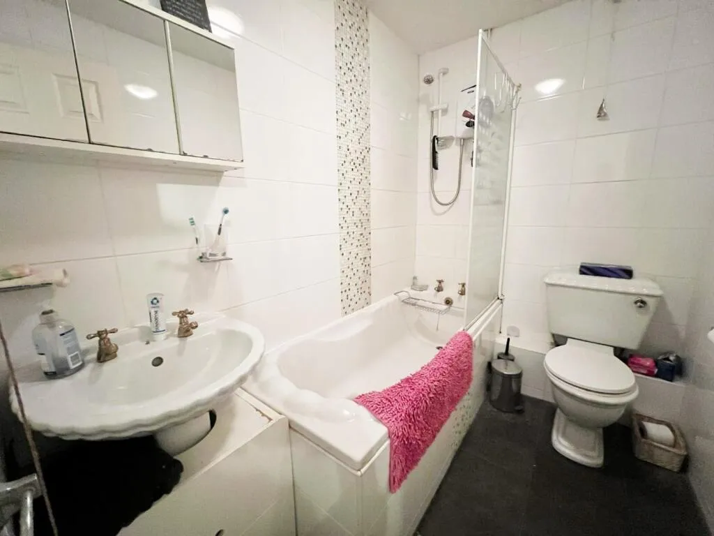 2 bed Terraced