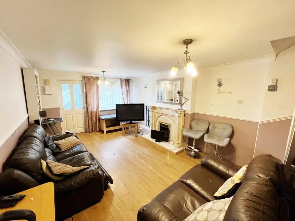 2 bed Terraced