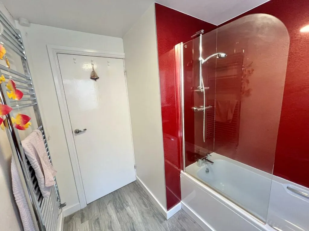 2 bed Detached Bungalow