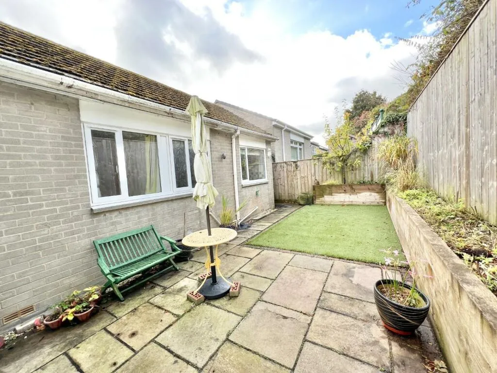 2 bed Detached Bungalow