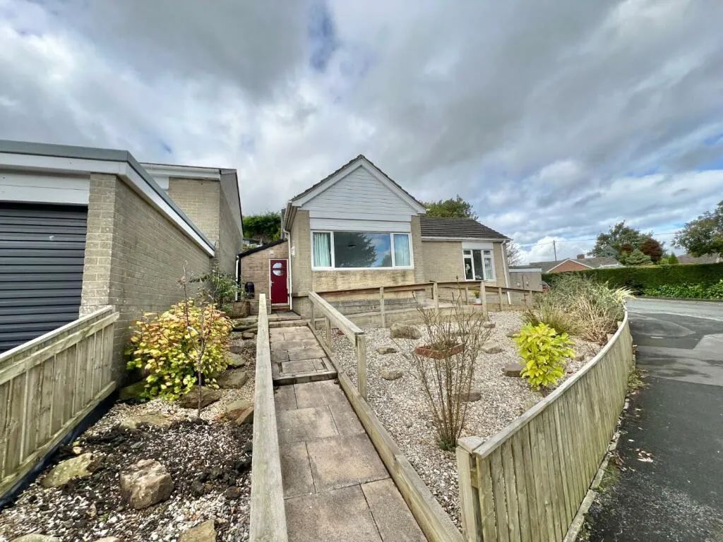2 bed Detached Bungalow