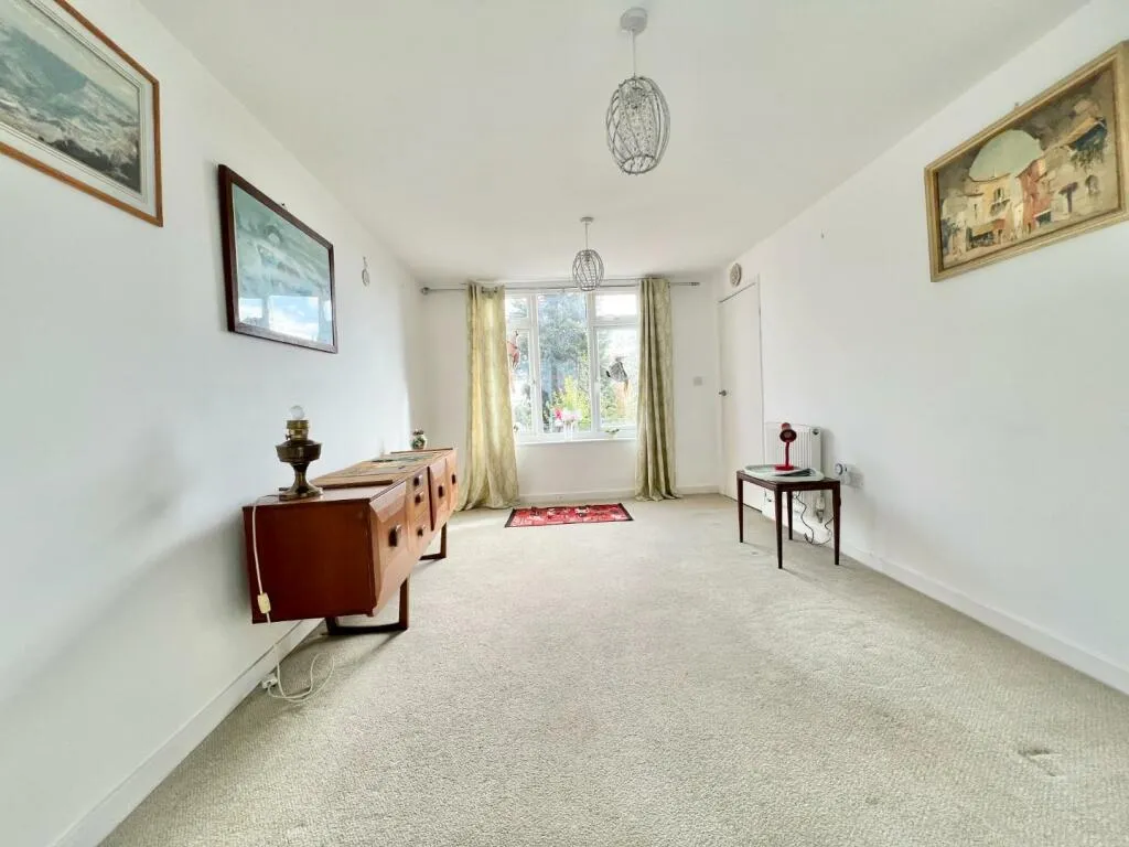 2 bed Detached Bungalow