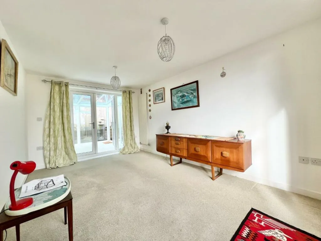 2 bed Detached Bungalow