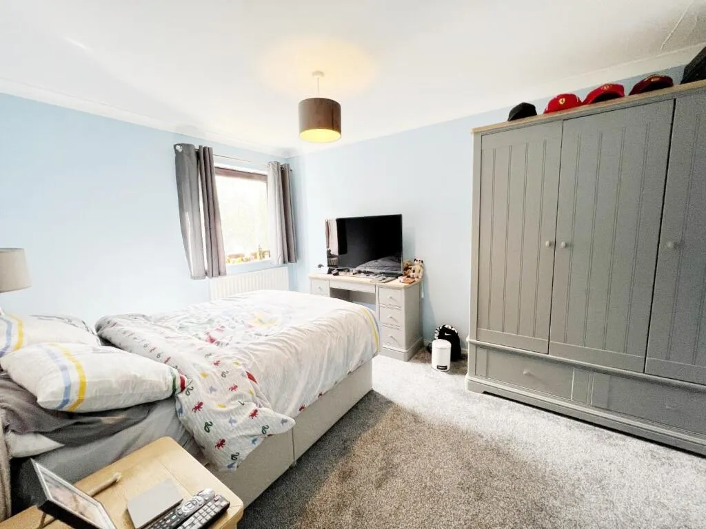 3 bed Terraced