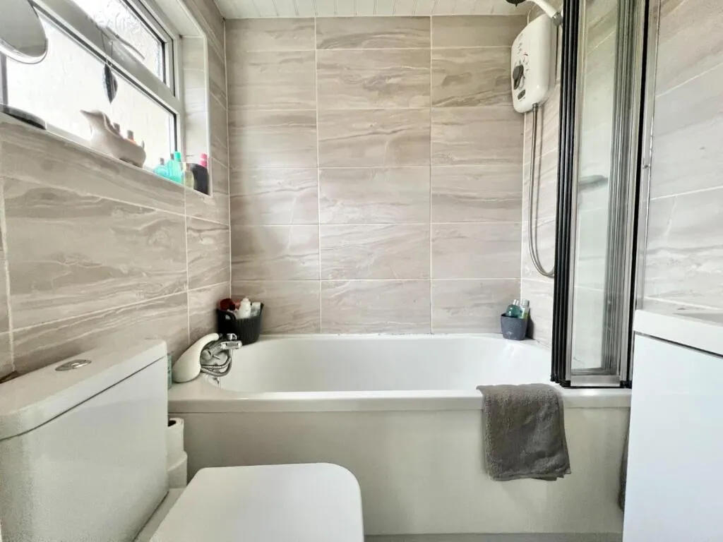 2 bed End of Terrace
