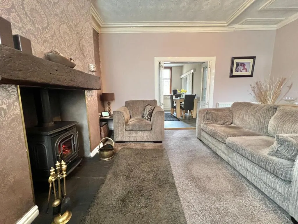 2 bed End of Terrace