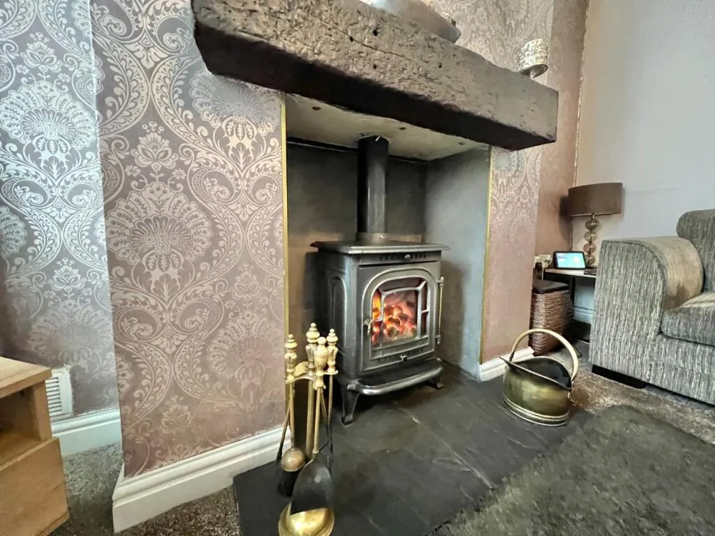 2 bed End of Terrace