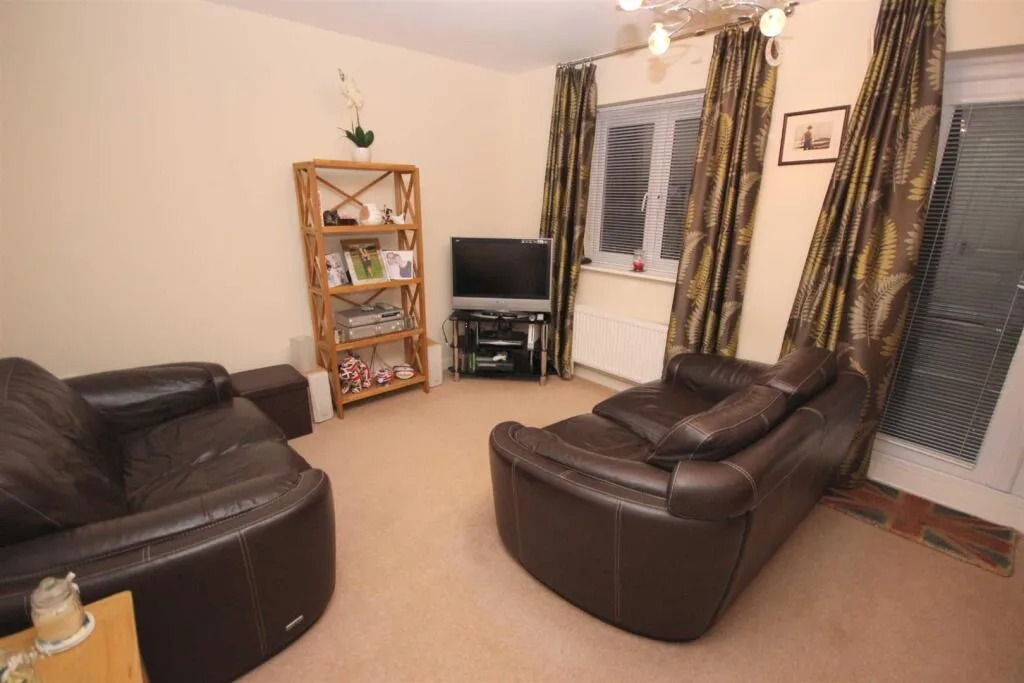 3 bed Terraced