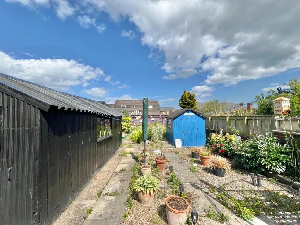 2 bed Semi-Detached