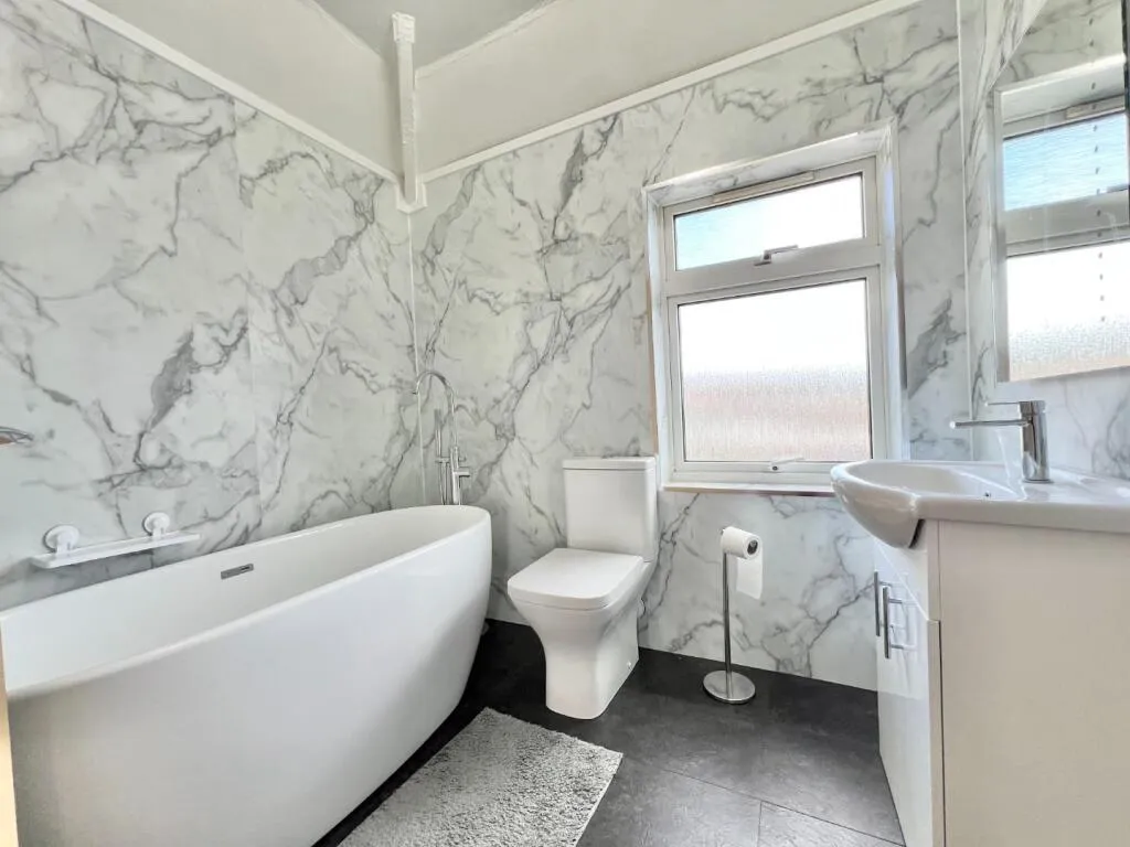 2 bed Semi-Detached