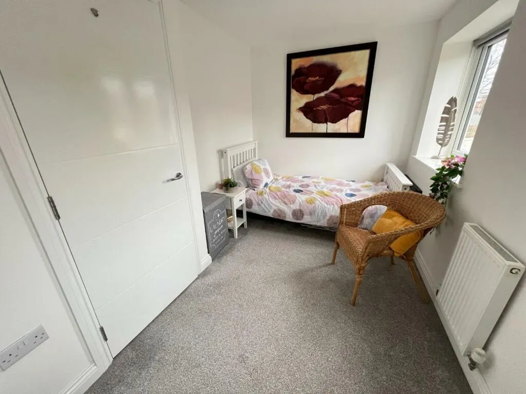 2 bed End of Terrace
