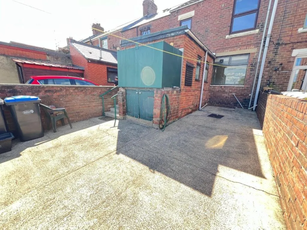 2 bed Terraced