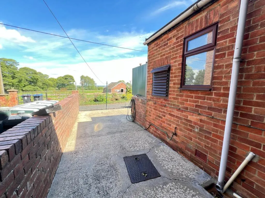 2 bed Terraced