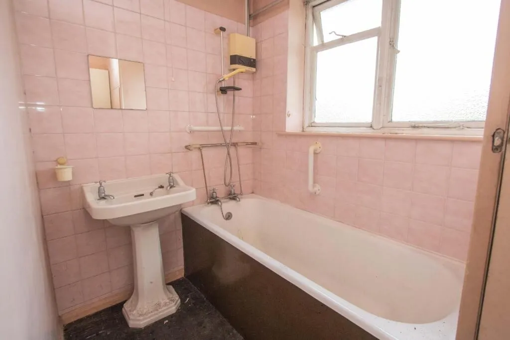 3 bed Semi-Detached