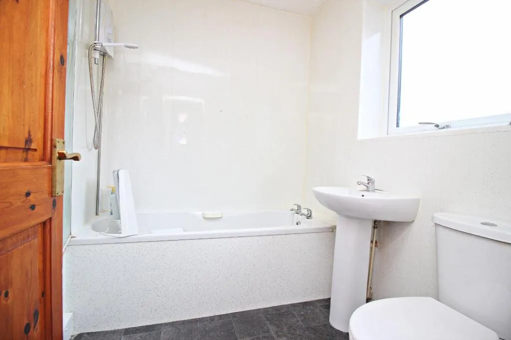 3 bed Terraced