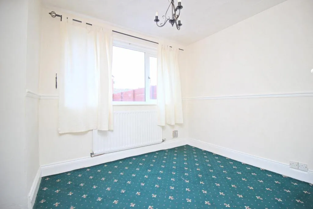 3 bed Terraced