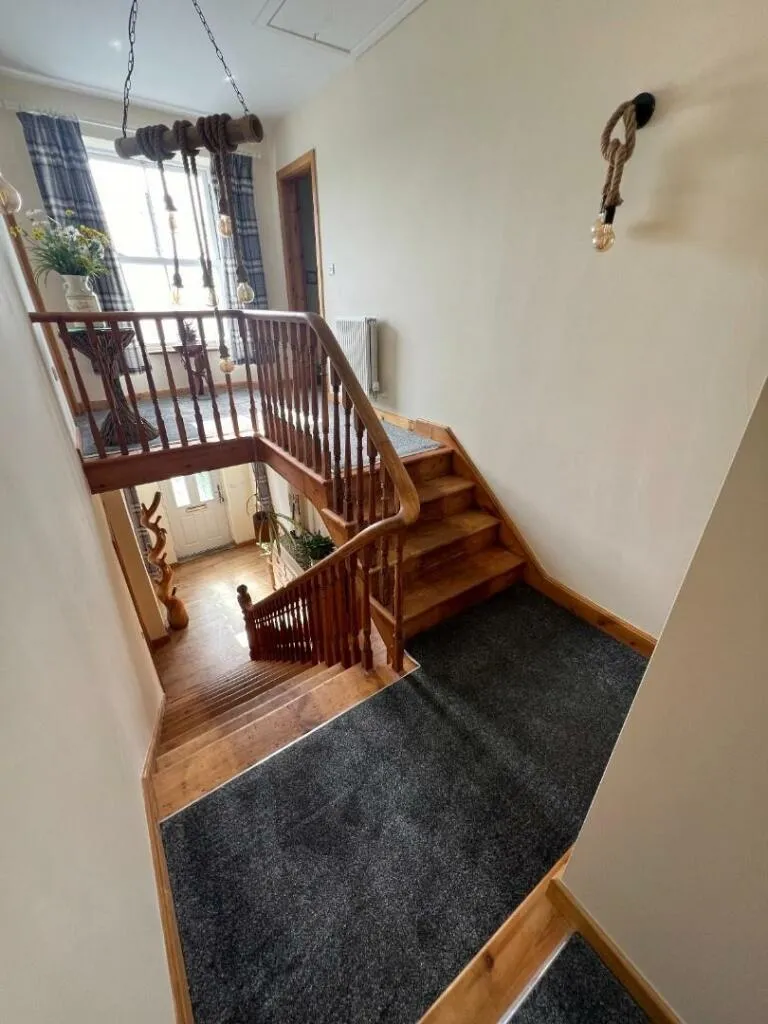 4 bed End of Terrace