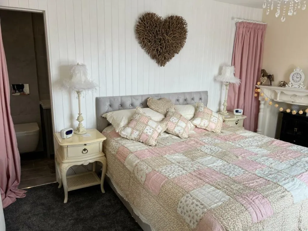 4 bed End of Terrace