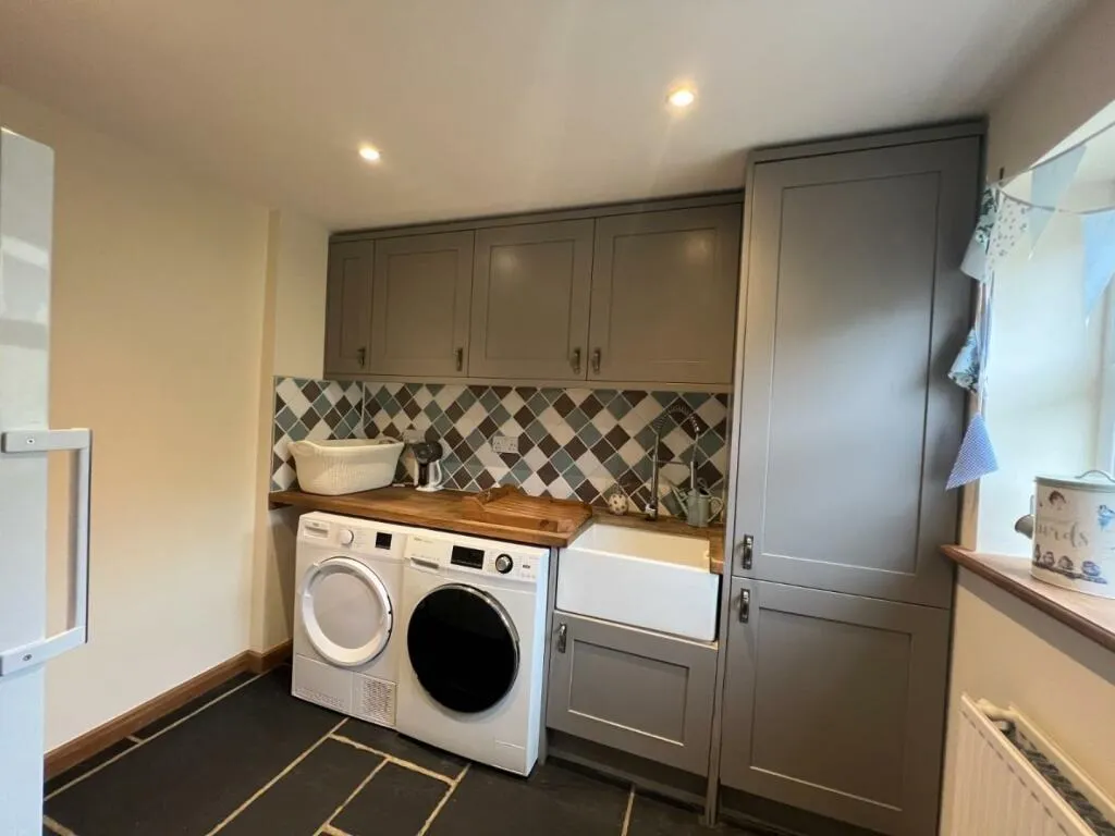 4 bed End of Terrace