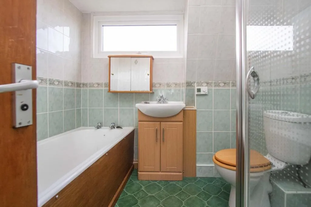 3 bed Semi-Detached