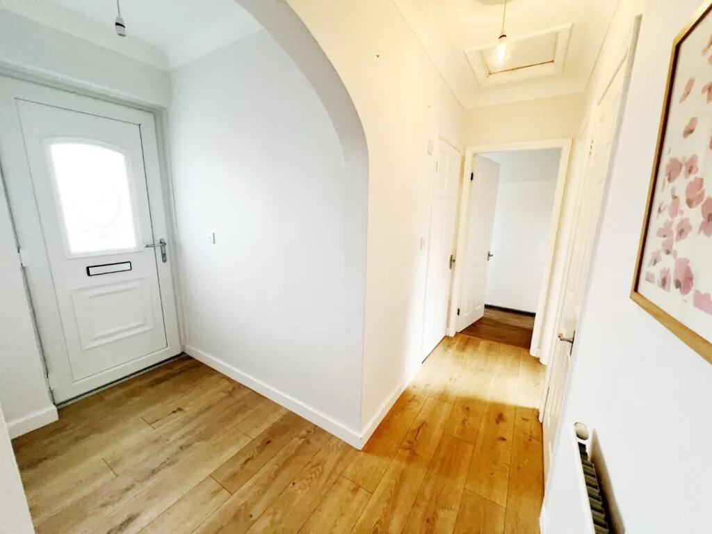 2 bed Semi-Detached Bungalow