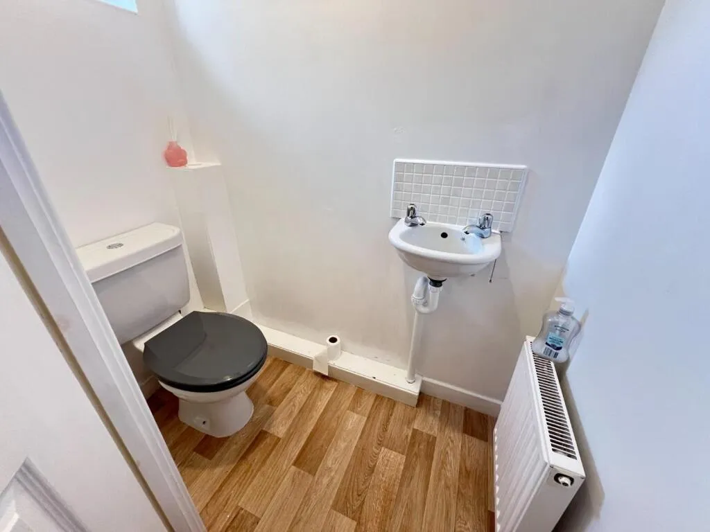 2 bed End of Terrace