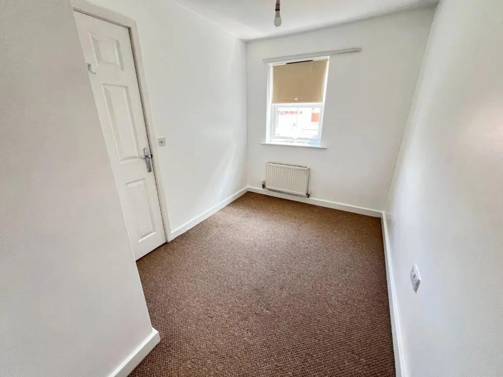2 bed End of Terrace