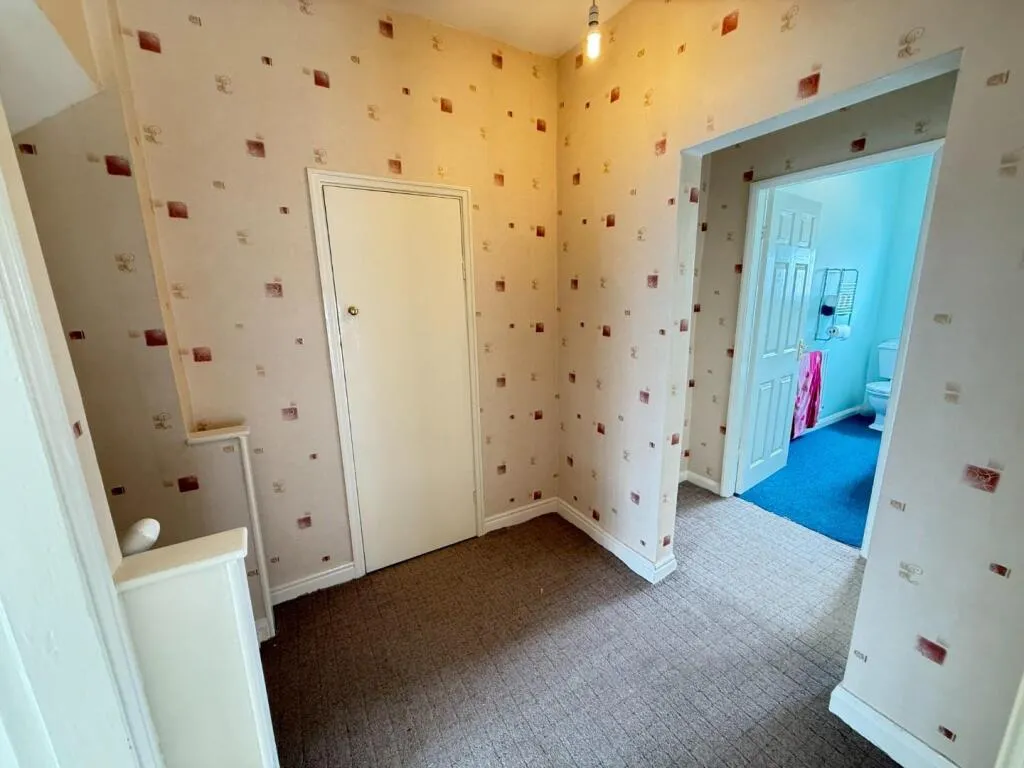 3 bed End of Terrace