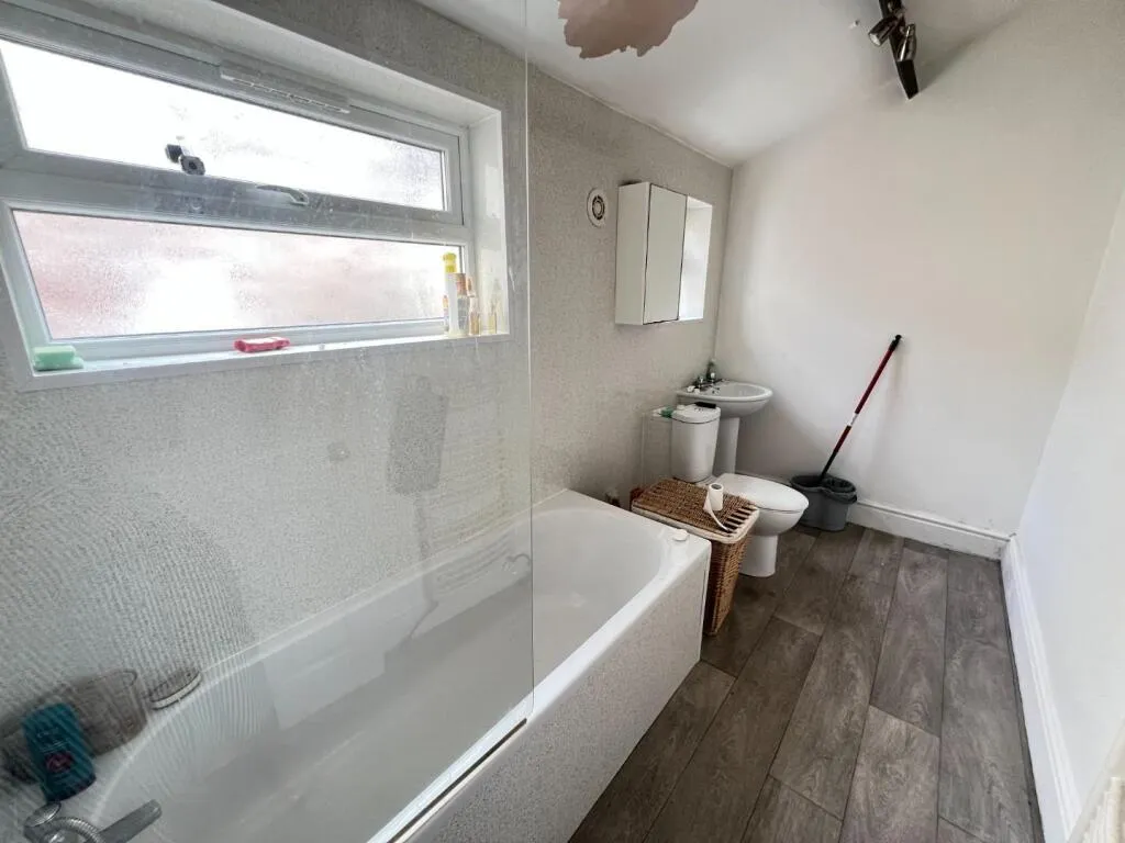 3 bed Terraced