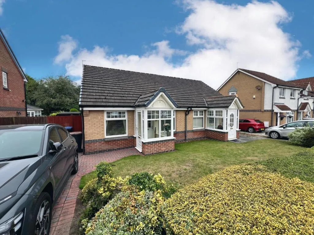 2 bed Semi-Detached Bungalow