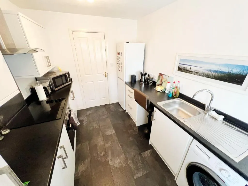 2 bed Semi-Detached Bungalow