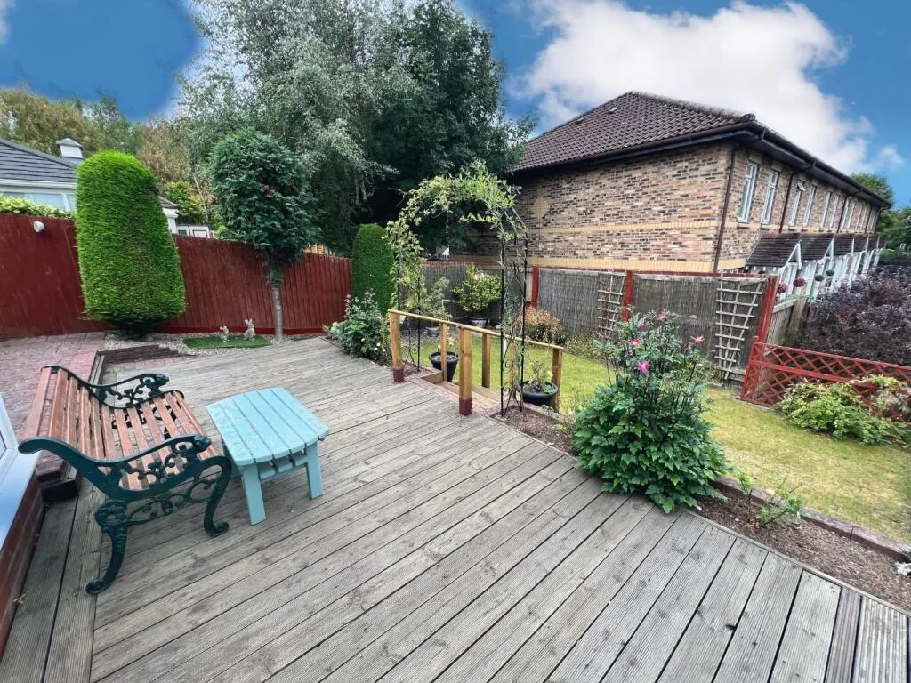 2 bed Semi-Detached Bungalow