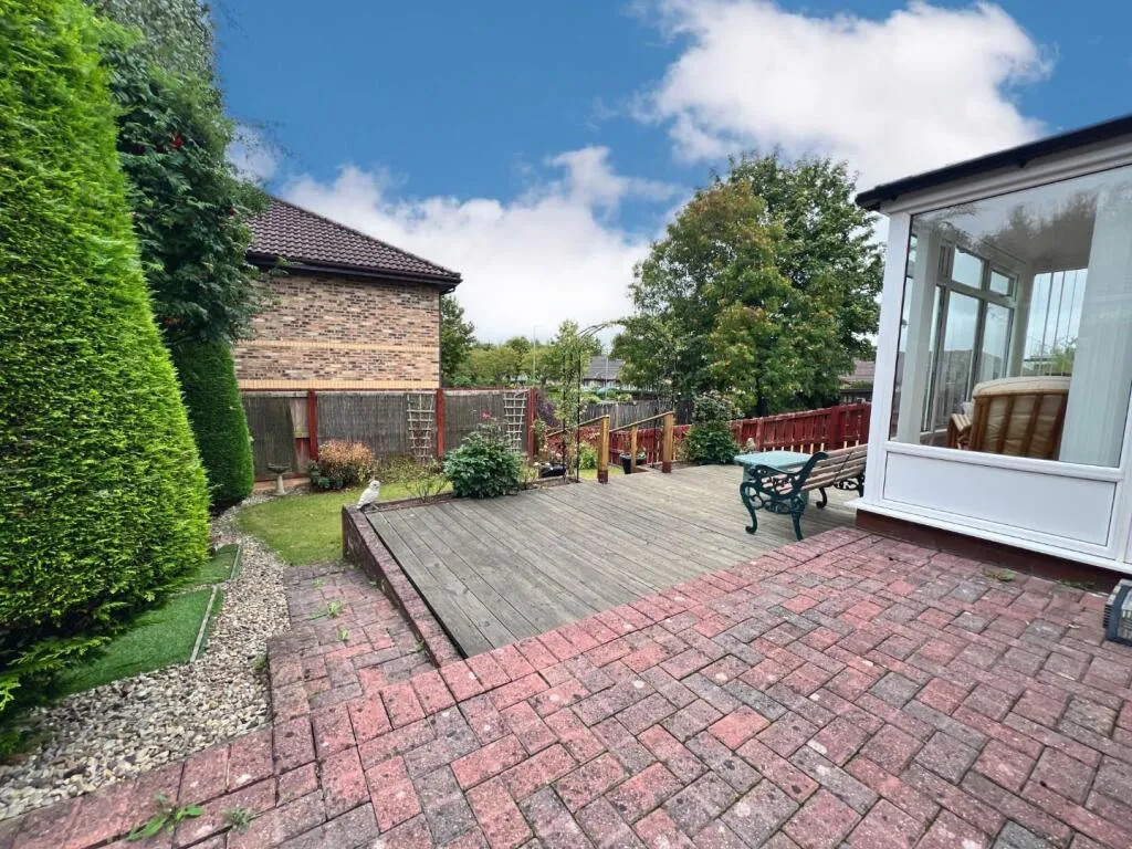 2 bed Semi-Detached Bungalow