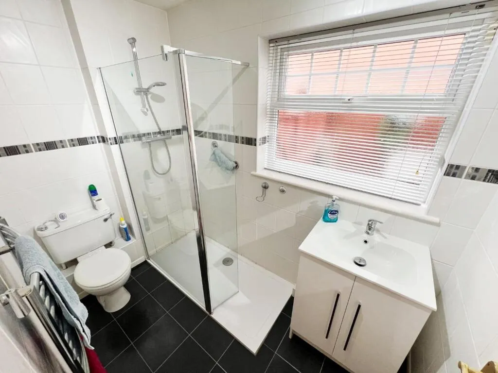 2 bed Semi-Detached Bungalow