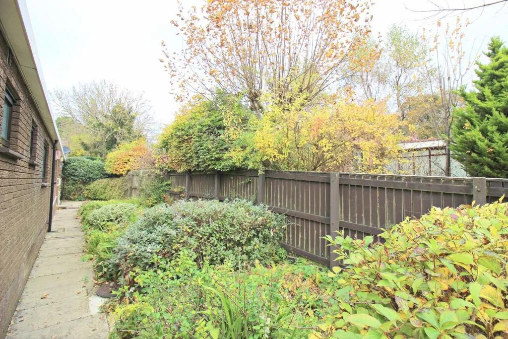 3 bed Detached Bungalow