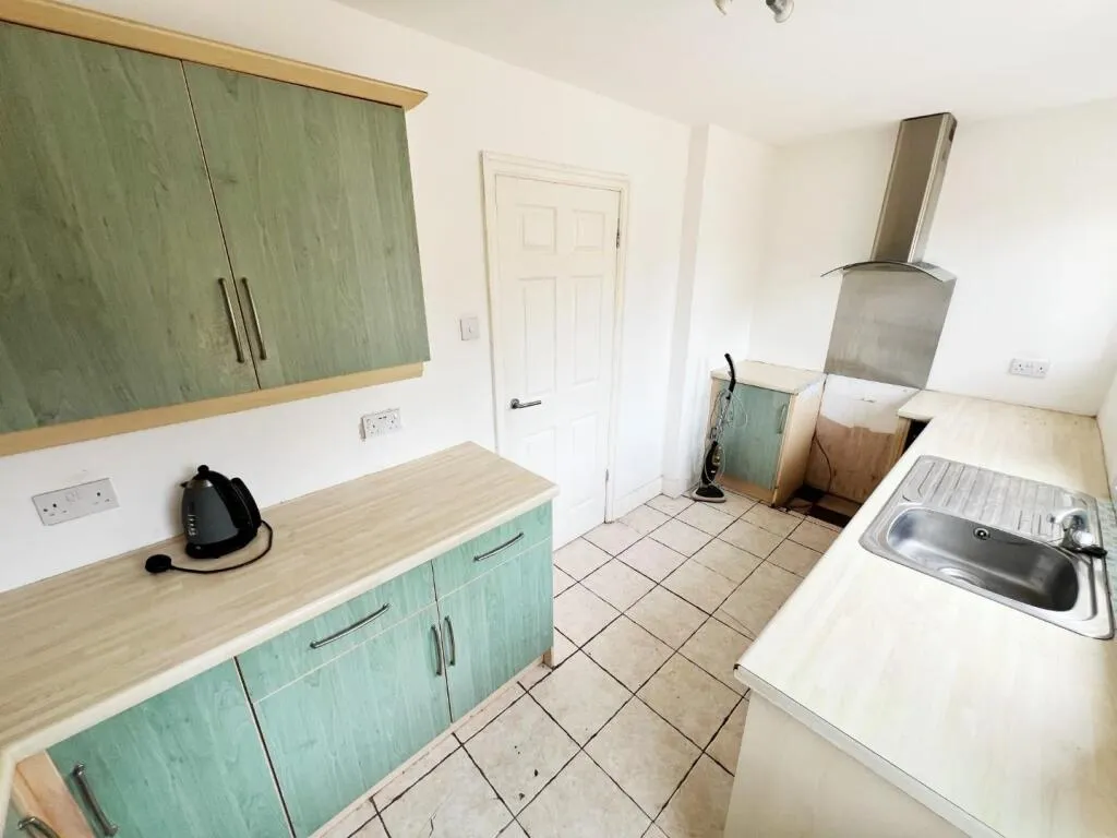 4 bed Semi-Detached