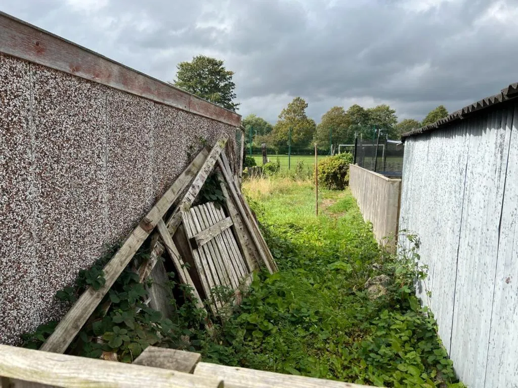 4 bed End of Terrace