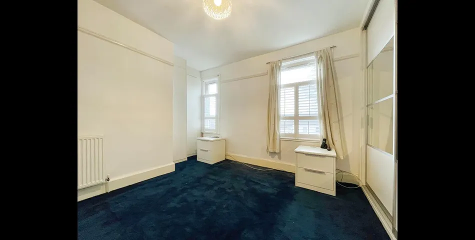 End of Terrace Home - Large Plot - Excellent First Time or Investment Purchase - Bristol