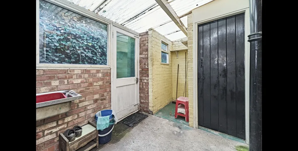 Three Bedroom Detached Family Home - Renovation Required - Birmingham (B37)