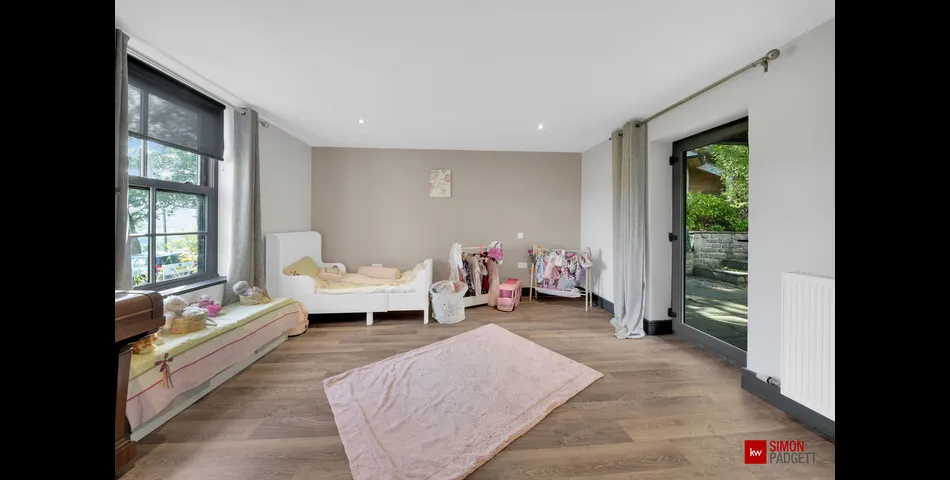 Stunning Family Home - Salterforth (BB18)