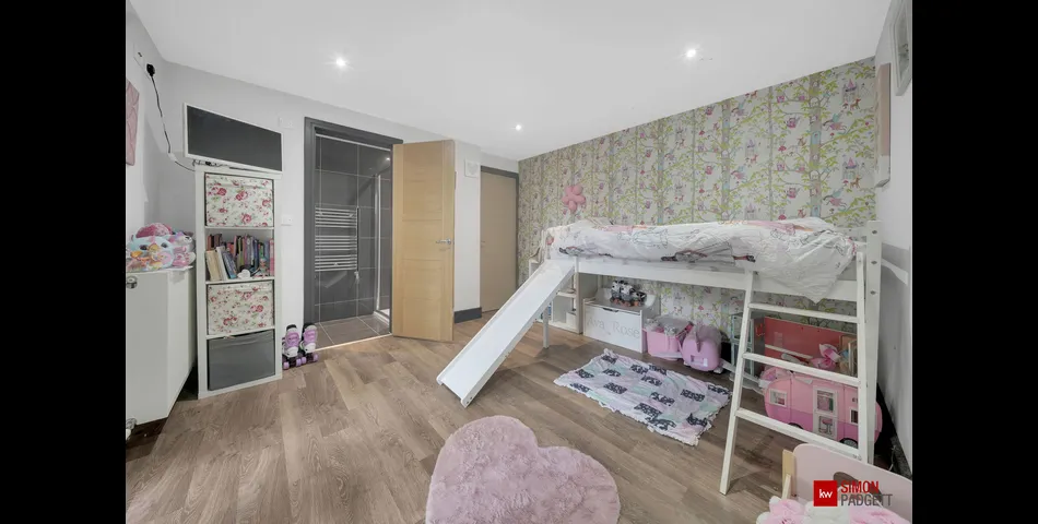 Stunning Family Home - Salterforth (BB18)