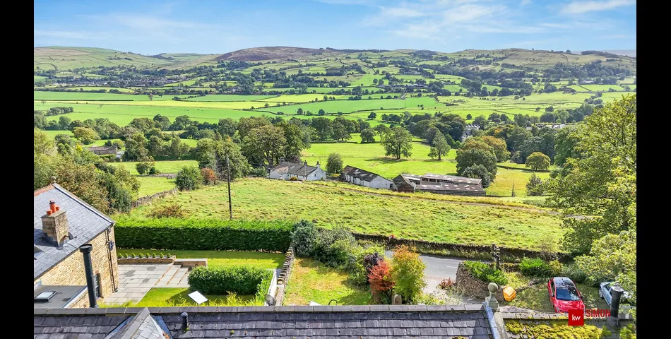 Stunning Family Home - Salterforth (BB18)