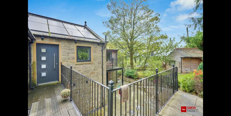 Stunning Family Home - Salterforth (BB18)