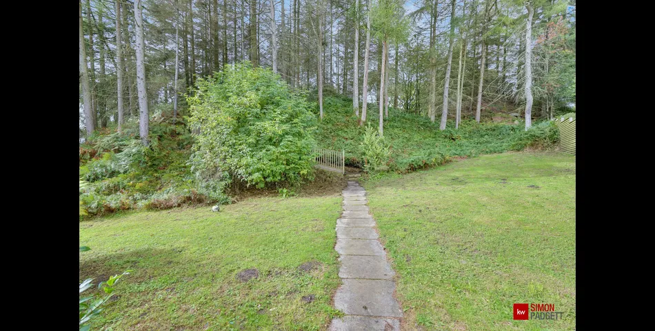 Stunning Family Home - Salterforth (BB18)