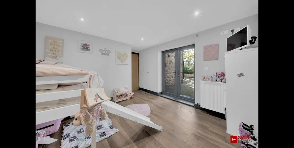 Stunning Family Home - Salterforth (BB18)